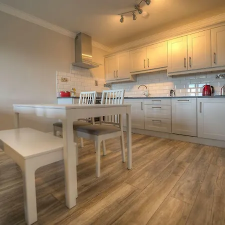 Spanish Arch アパート